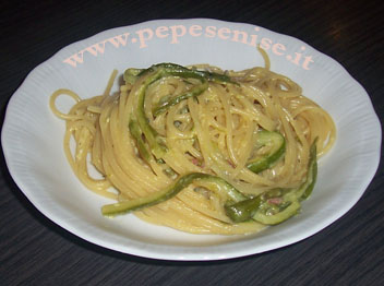 VERMICELLI ALLA CARBONARA DI ASPARAGI